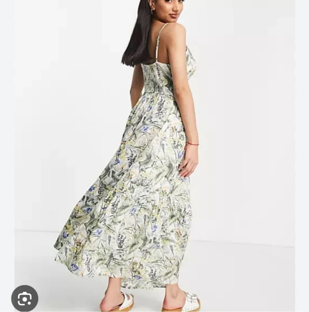 Abercrombie & Fitch Floral Maxi Dress Size Medium
